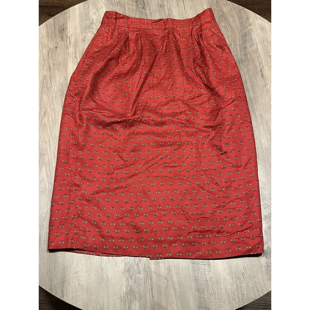 CAMBRIDGE SPIRIT Vintage Women’s Skirt Red with Horns Size 4